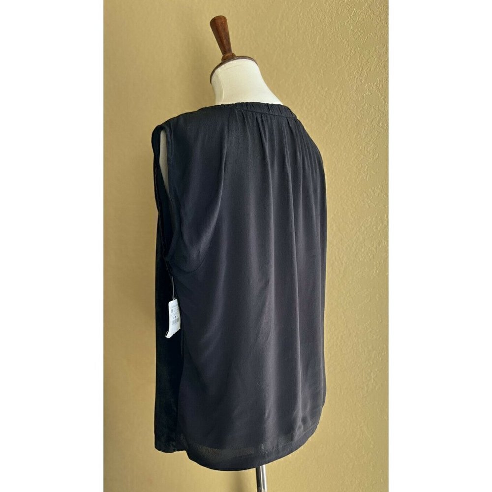 ZARA Woman Black Velvet Studd Keyhole Sleeveless Top Size M - Picture 2 of 10
